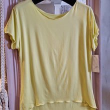 Lade das Bild in den Galerie-Viewer, T-Shirt Spring 23

