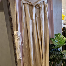 Lade das Bild in den Galerie-Viewer, Trend Hose Schlag
