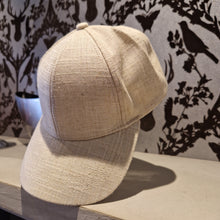 Lade das Bild in den Galerie-Viewer, Leinen Basecap
