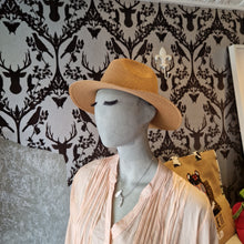 Lade das Bild in den Galerie-Viewer, Boho Hat

