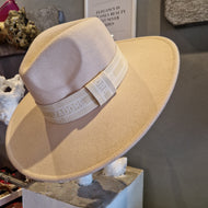 Fashion Jadore Beige