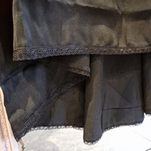Lade das Bild in den Galerie-Viewer, Schwarze Spitze Dress

