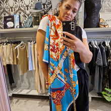 Lade das Bild in den Galerie-Viewer, Trend Bindetuch
