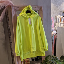 Lade das Bild in den Galerie-Viewer, Hoodie mit Satinband
