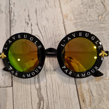 Lade das Bild in den Galerie-Viewer, Par Amour Sonnenbrille
