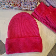 Lade das Bild in den Galerie-Viewer, Beanie Italy
