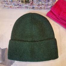 Lade das Bild in den Galerie-Viewer, Beanie Italy
