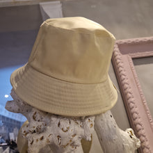 Lade das Bild in den Galerie-Viewer, Bucket Hat Boston
