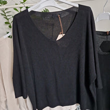 Lade das Bild in den Galerie-Viewer, Frühling Pullover Soft
