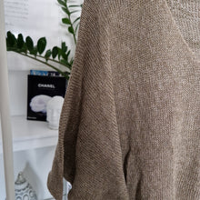 Lade das Bild in den Galerie-Viewer, Kurzarm Pullover Havanna

