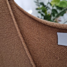 Lade das Bild in den Galerie-Viewer, Pullover Danny's Favorit
