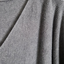Lade das Bild in den Galerie-Viewer, Pullover Danny's Favorit
