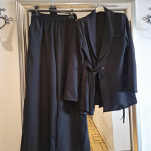 Lade das Bild in den Galerie-Viewer, Buissenes Fashion Set DANNY
