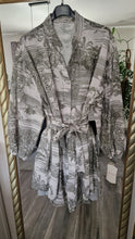 Lade das Bild in den Galerie-Viewer, Bali Dress Palm
