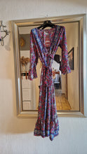 Lade das Bild in den Galerie-Viewer, Ibiza Dress Wickelkleid
