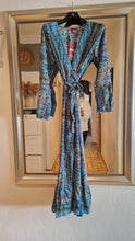 Lade das Bild in den Galerie-Viewer, Ibiza Dress Wickelkleid
