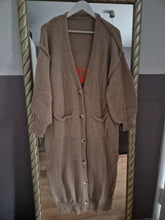Lade das Bild in den Galerie-Viewer, Strickmantel Love &amp; Peace
