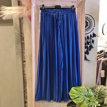 Lade das Bild in den Galerie-Viewer, Trend Hose mit Innenhose Radler ( Bestseller)
