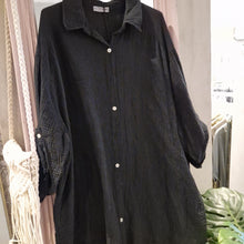 Lade das Bild in den Galerie-Viewer, Musselin Longbluse Auge
