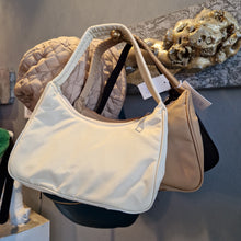 Lade das Bild in den Galerie-Viewer, CLUB Bag
